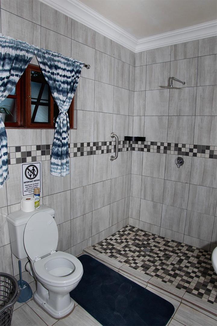 Dei Gratia Guest House Мусіна Екстер'єр фото