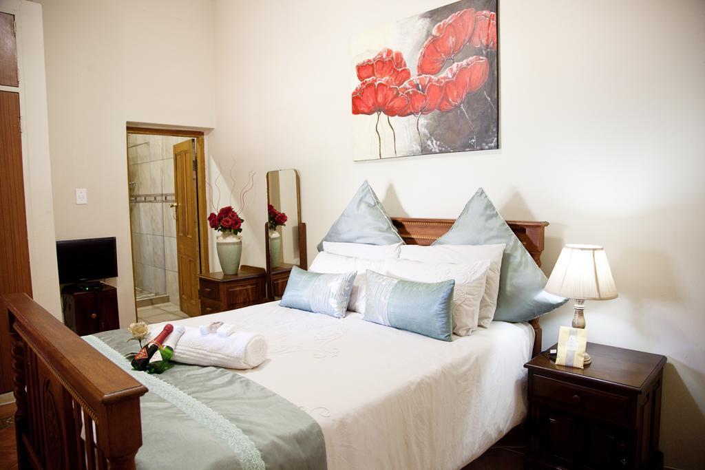 Dei Gratia Guest House Мусіна Екстер'єр фото
